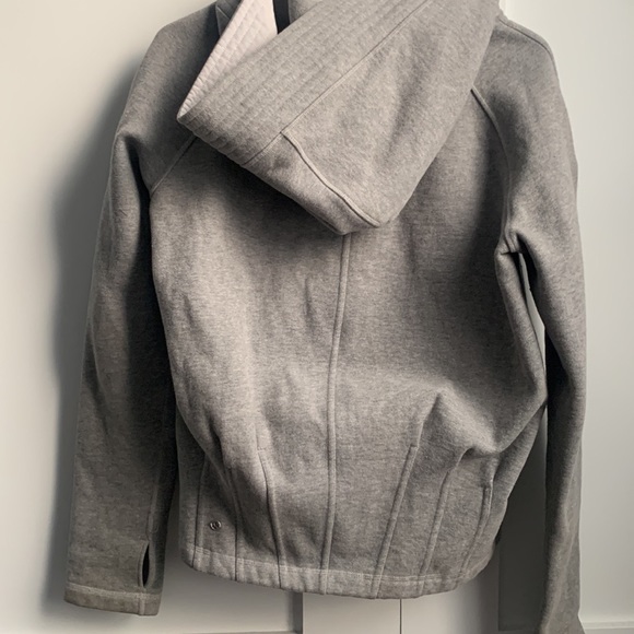Grey LULULEMON Zip-Up Sweater - In Very Good Condition - Picture 4 of 7